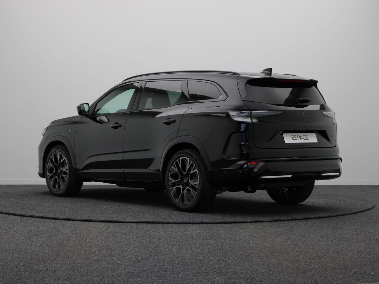 Renault ESPACE E-Tech full hybrid 200pk esprit Alpine 7p. | Vijf jaar garantie | 360 graden camera | Panoramisch vast dak | Harman Kardon | Elek. verstelbare stoelen |