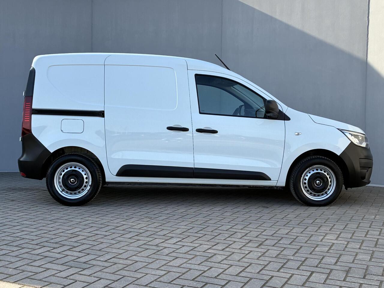 Renault EXPRESS 1.3 TCe 100 Comfort + / Navigatie d.m.v. Apple Carplay/Android Auto / Achteruitrijcamera / Airco / Trekgewicht (1200KG) / DAB / Bluetooth /