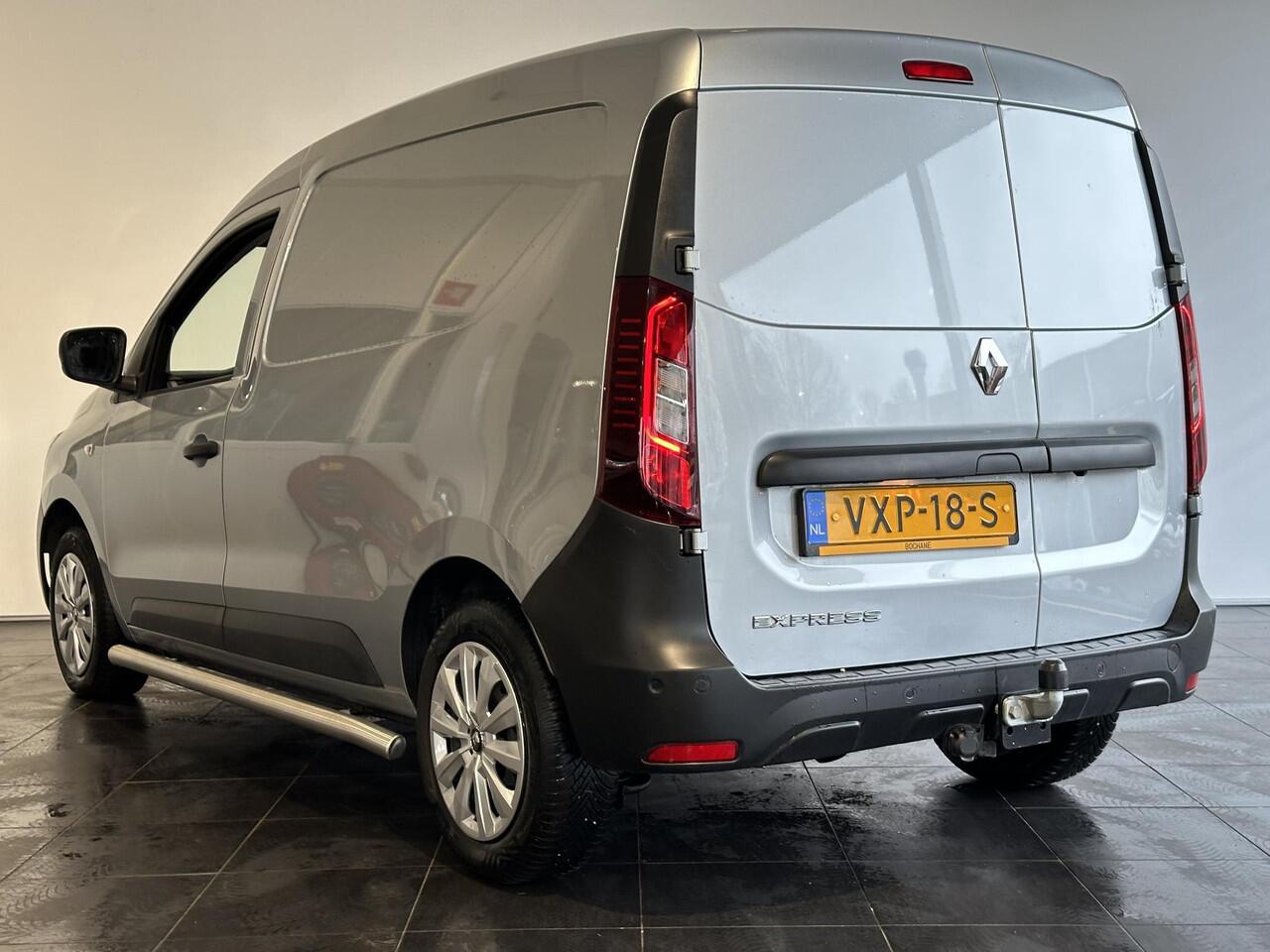 Renault EXPRESS 1.5 dCi 75 Comfort + TREKHAAK | NAVIGATIE | ACHTERUITRIJCAMERA | PARKEERSENSOREN VOOR&ACHTER | SIDEBARS | AIRCO