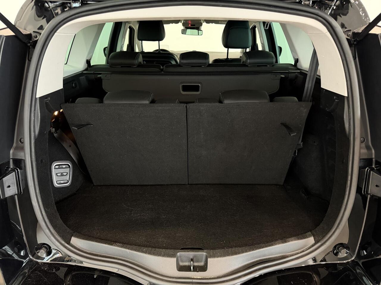 Renault GRAND SCENIC 1.3 TCe 140 EDC Bose 7p. | Stoelverwarming | Navigatie 9,3" | Apple Carplay/Android Auto | Parkeersensoren voor, zij, achter en achteruitrijcamera