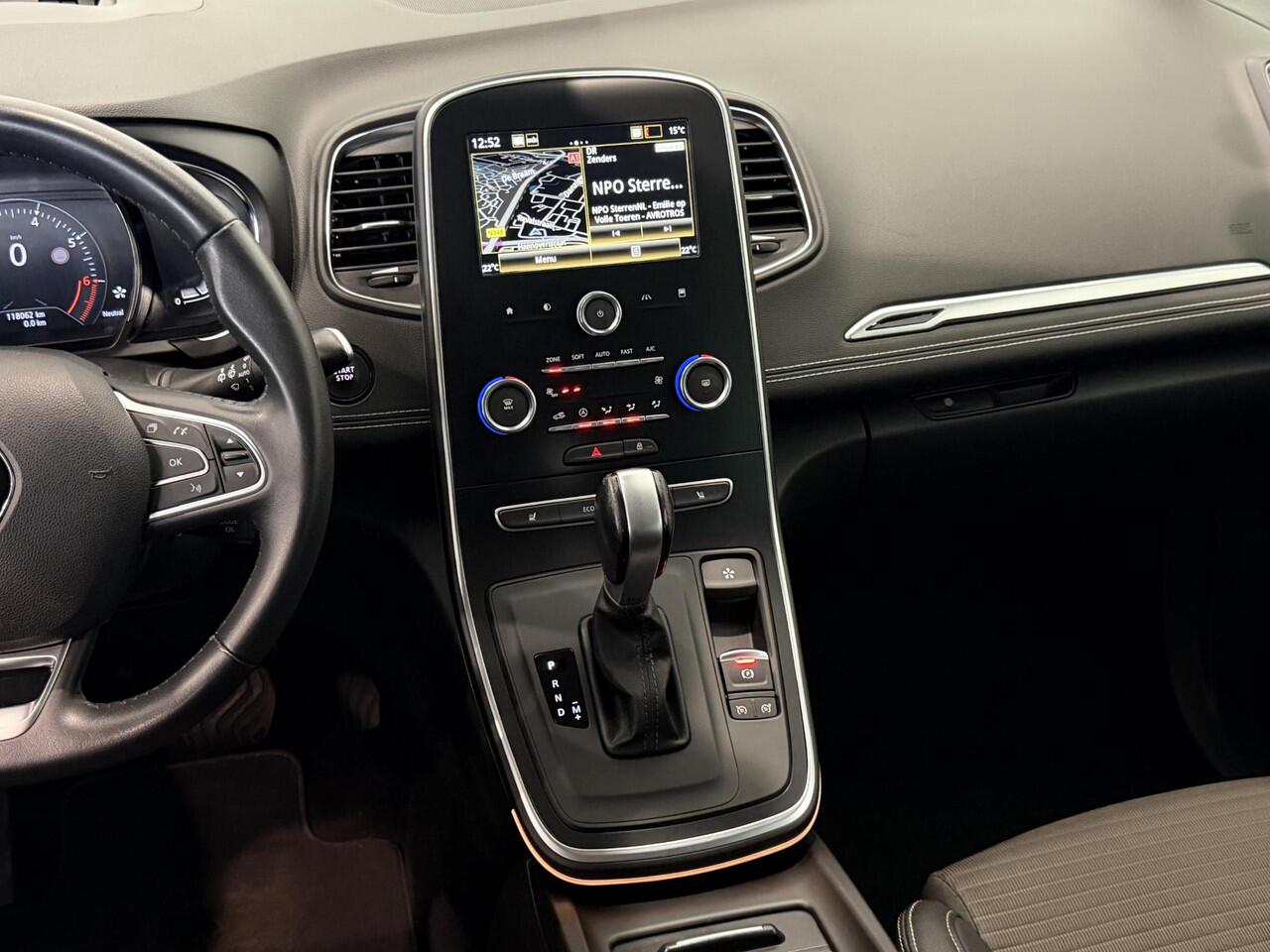 Renault GRAND SCENIC 1.3 TCe 140 EDC Bose 7p. | Stoelverwarming | Navigatie 9,3" | Apple Carplay/Android Auto | Parkeersensoren voor, zij, achter en achteruitrijcamera