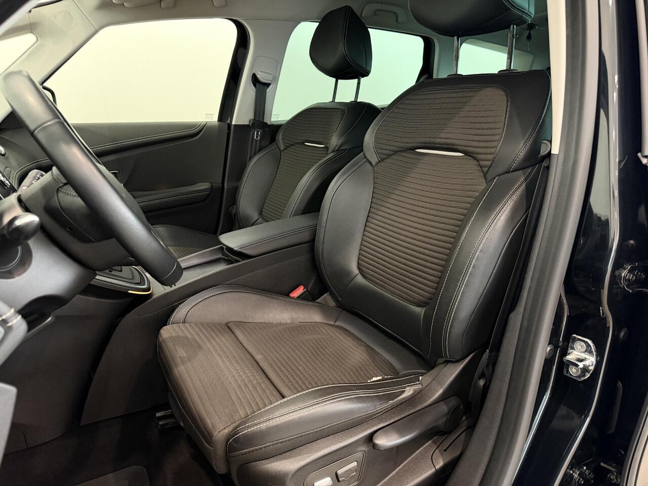 Renault GRAND SCENIC 1.3 TCe 140 EDC Bose 7p. | Stoelverwarming | Navigatie 9,3" | Apple Carplay/Android Auto | Parkeersensoren voor, zij, achter en achteruitrijcamera