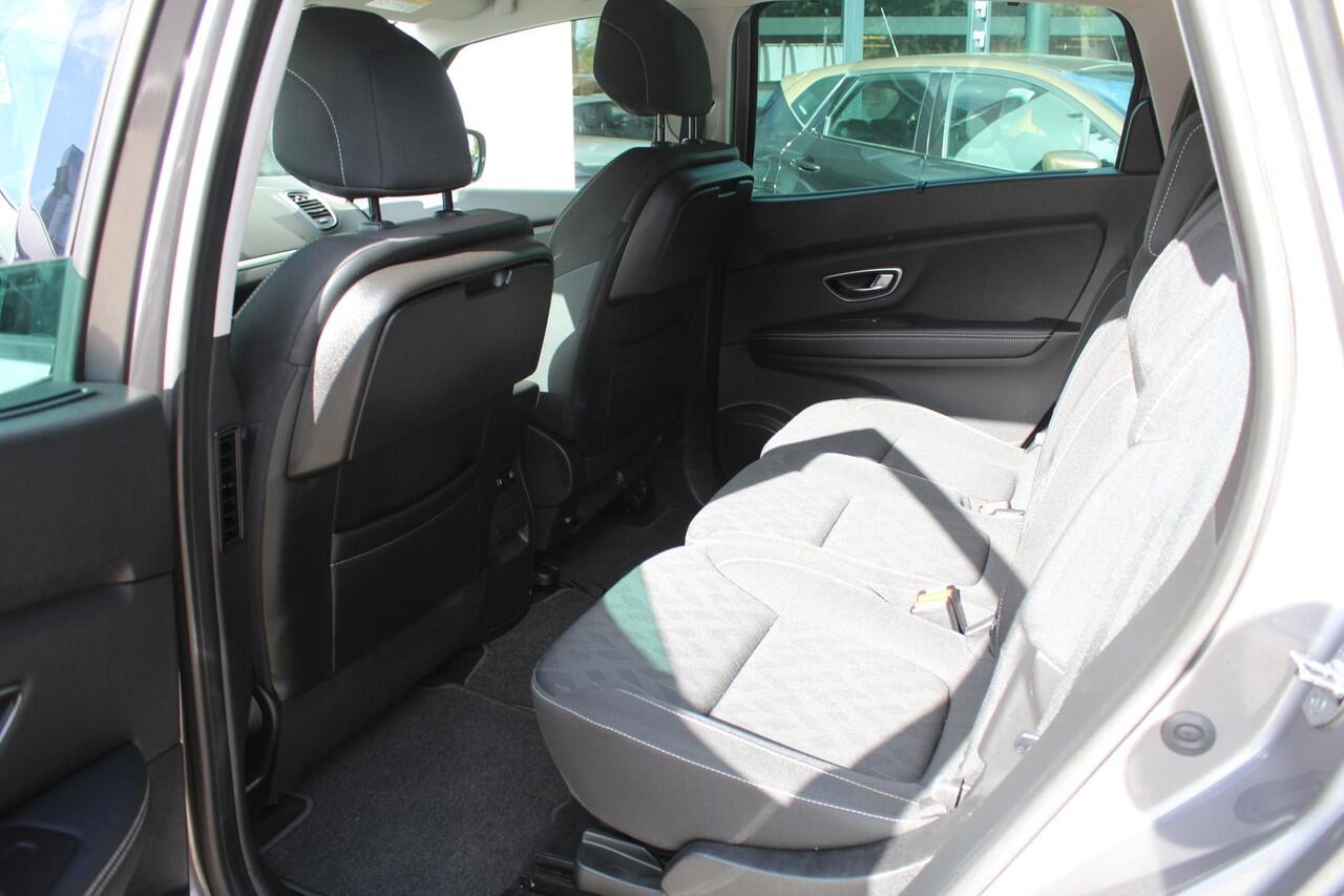 Renault GRAND SCENIC 1.3 TCe 140 Limited Luxe Trekvrm 1800KG