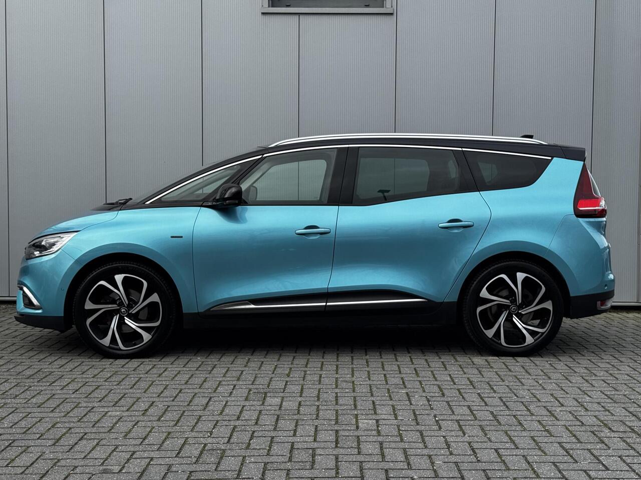 Renault GRAND SCENIC 1.3 TCe Intens 7 persoons! / Trekhaak 1.500 KG Trekgewicht / Adaptieve Cruise Control / Navigatie / Climate Control / Stoelverwarming / Parkeersensoren Voor + Achter / Achteruitrijcamera / 20 Inch Lichtmetalen Velgen /