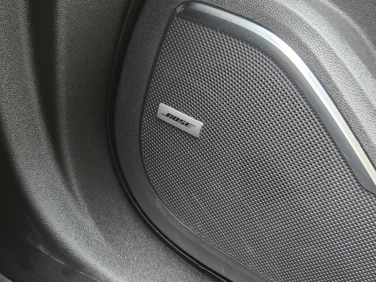 Renault GRAND SCENIC 1.3 TCe Intens 160 PK Automaat / 1e Eigenaar / Dealer Onderhouden / Lederen Bekleding met Elektrische Stoelen / Adaptief Cruise Control / Head Up Display / Bose Audio / Stoelverwarming / Dode Hoek Detectie / Achteruitrijcamera / Z.G.A.N. WINTERSET LM 7 / 