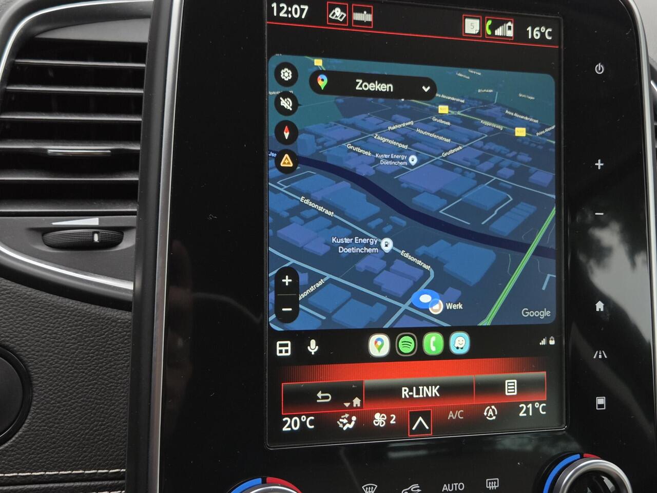 Renault GRAND SCENIC 1.3 TCe Intens 160 PK Automaat / 1e Eigenaar / Dealer Onderhouden / Lederen Bekleding met Elektrische Stoelen / Adaptief Cruise Control / Head Up Display / Bose Audio / Stoelverwarming / Dode Hoek Detectie / Achteruitrijcamera / Z.G.A.N. WINTERSET LM 7 / 