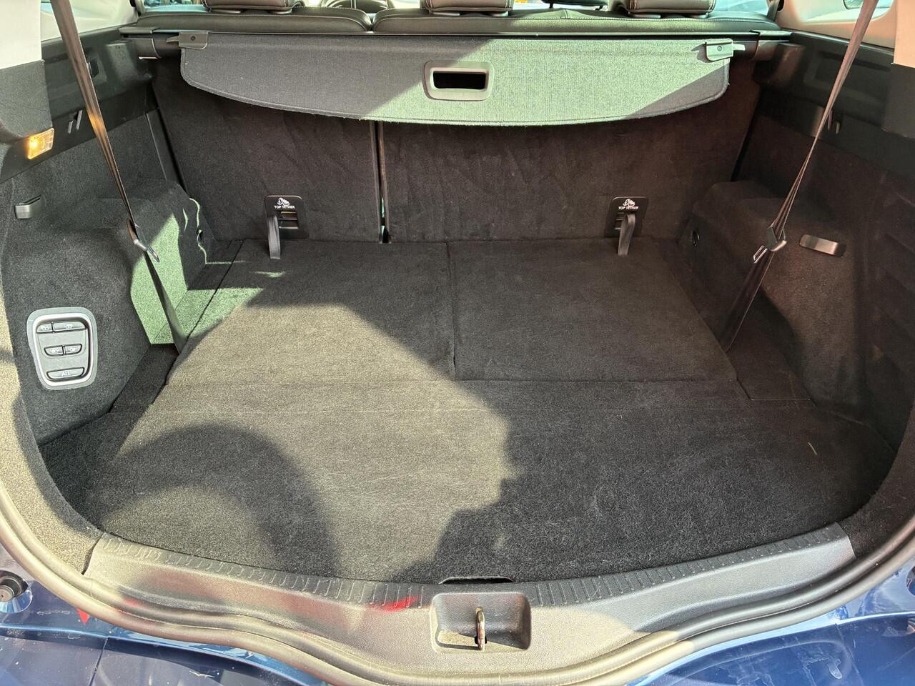 Renault GRAND SCENIC 1.3 TCe Intens 7p. Trekhaak/Parkeersensoren voor en achter