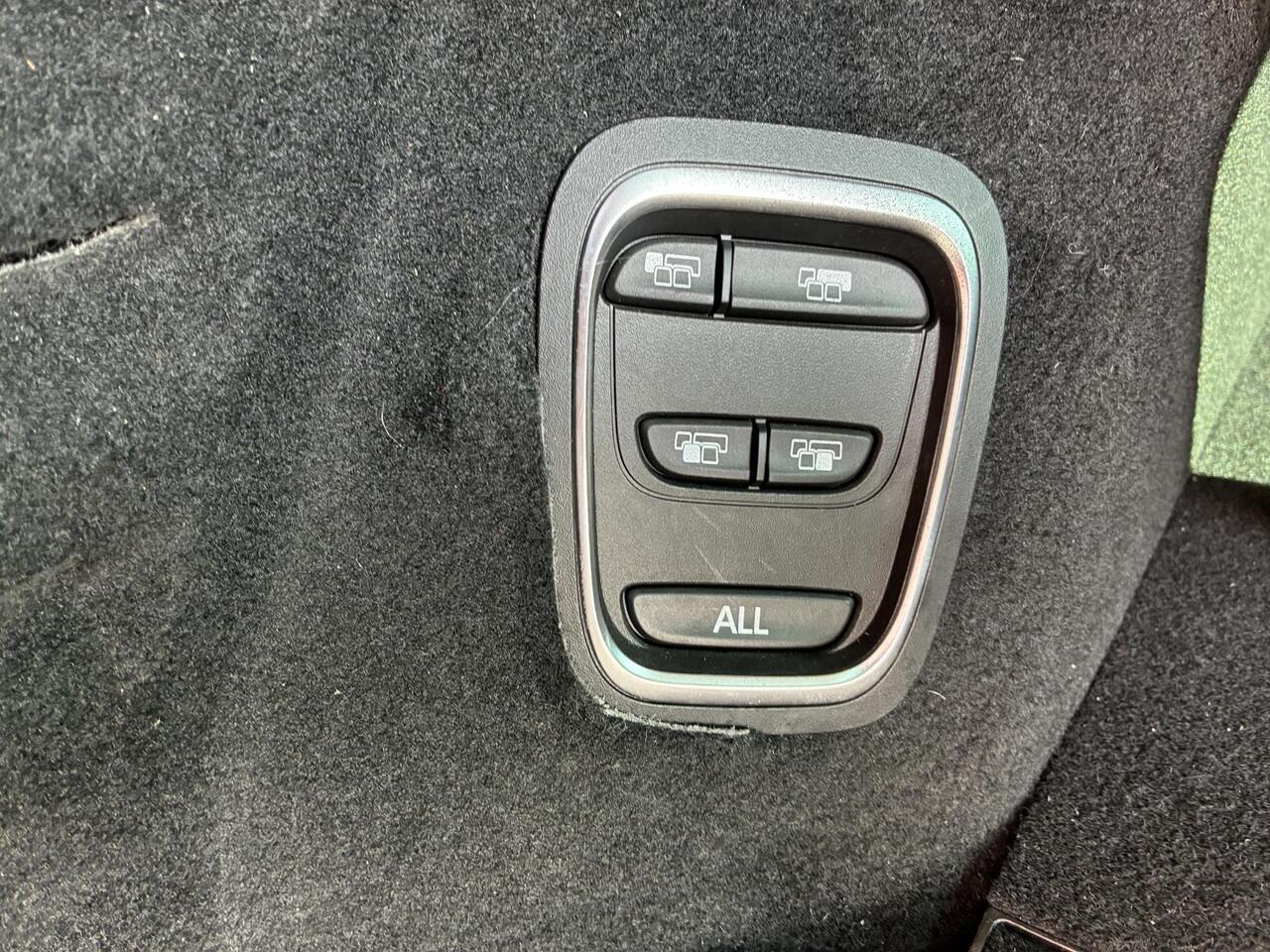 Renault GRAND SCENIC 1.3 TCe Intens 7p. Trekhaak/Parkeersensoren voor en achter