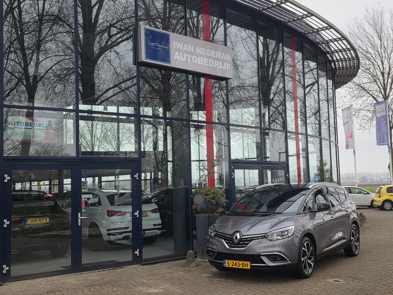 Renault GRAND SCENIC 1.3 TCe Executive AUTOMAAT | Panodak | Trekhaak | Leer | Stoelverwarming | Cruise Control