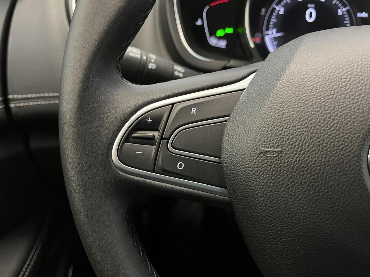 Renault GRAND SCENIC 1.3 TCe Techno 7p. Navigatie Cruise Control Full LED Privacy Glass 20" LM Velgen PDC + Camera Half Leder Virtual Cockpit Airco