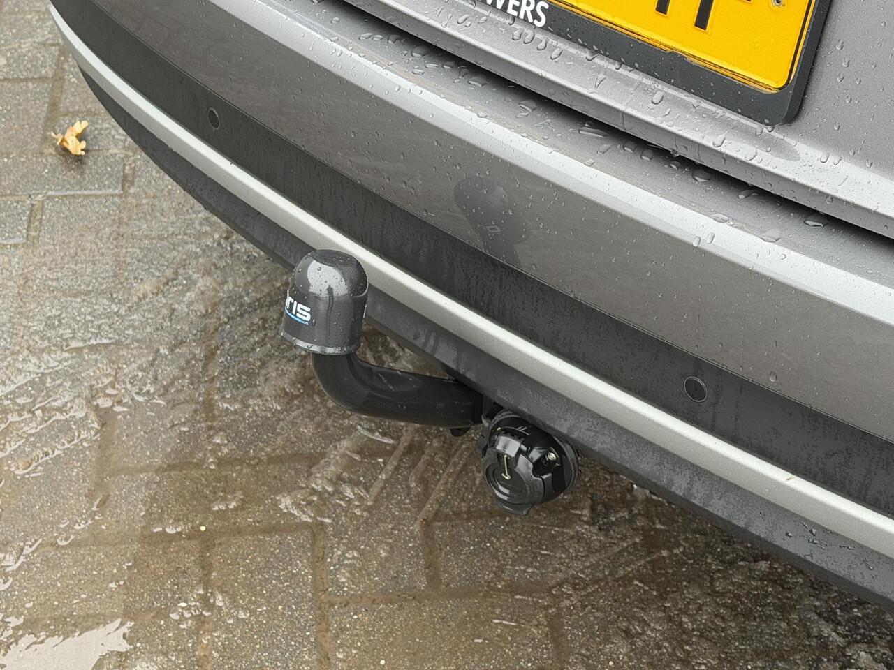 Renault GRAND SCENIC 1.3 TCe Equilibre 140pk 7p. / Trekhaak (1500KG) / Navigatie / Camera / Parkeersensoren / DAB / Cruise Control / Climate Control / All-Season Banden /