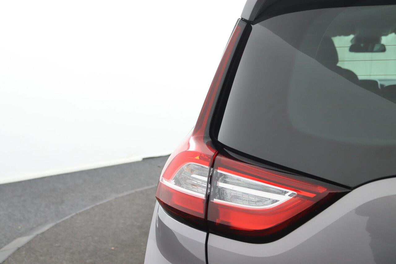 Renault GRAND SCENIC 1.3 TCe Equilibre 7p. Rijklaarprijs! All season banden!