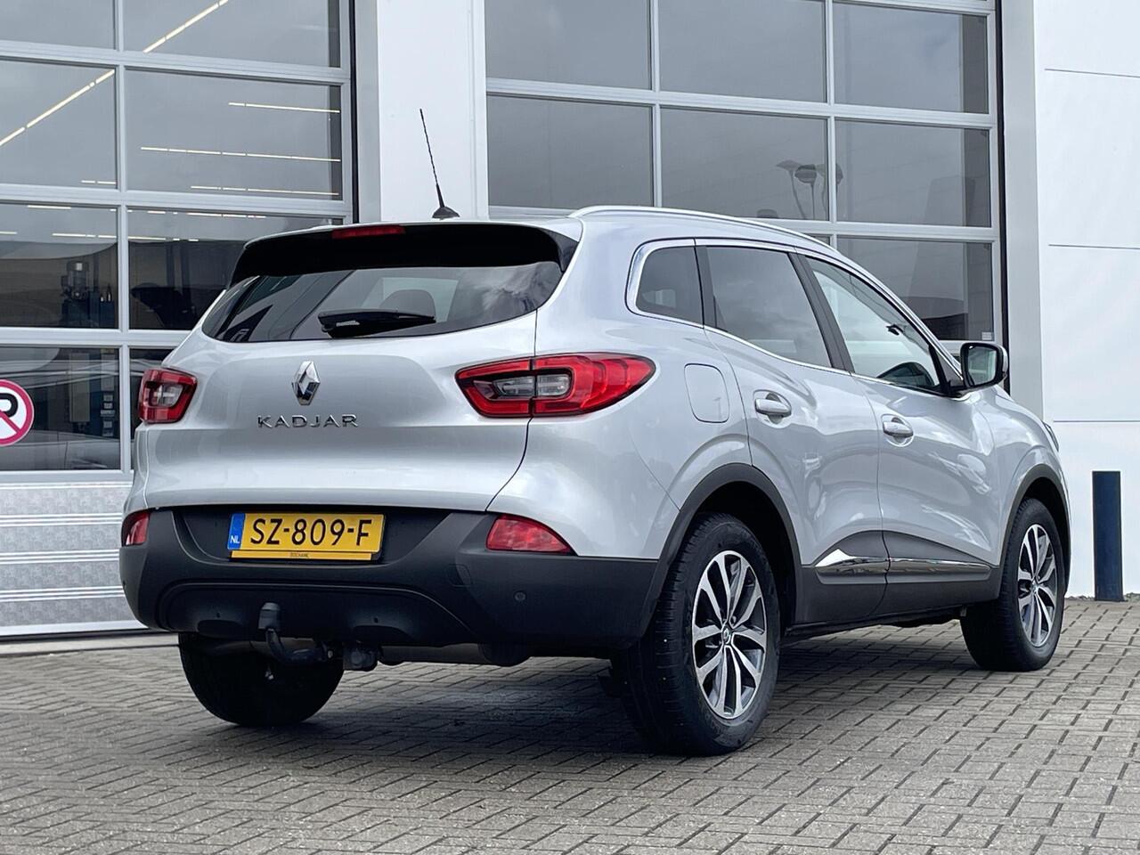 Renault KADJAR 1.2 TCe 130 EDC Limited TREKHAAK | NAVIGATIE | PARKEERSENSOREN | APPLE CARPLAY & ANDROID AUTO | KEYLESS