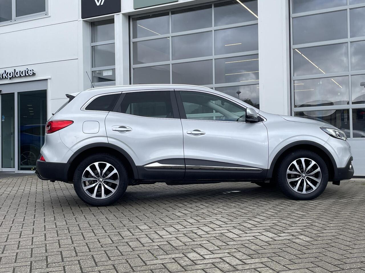 Renault KADJAR 1.2 TCe 130 EDC Limited TREKHAAK | NAVIGATIE | PARKEERSENSOREN | APPLE CARPLAY & ANDROID AUTO | KEYLESS