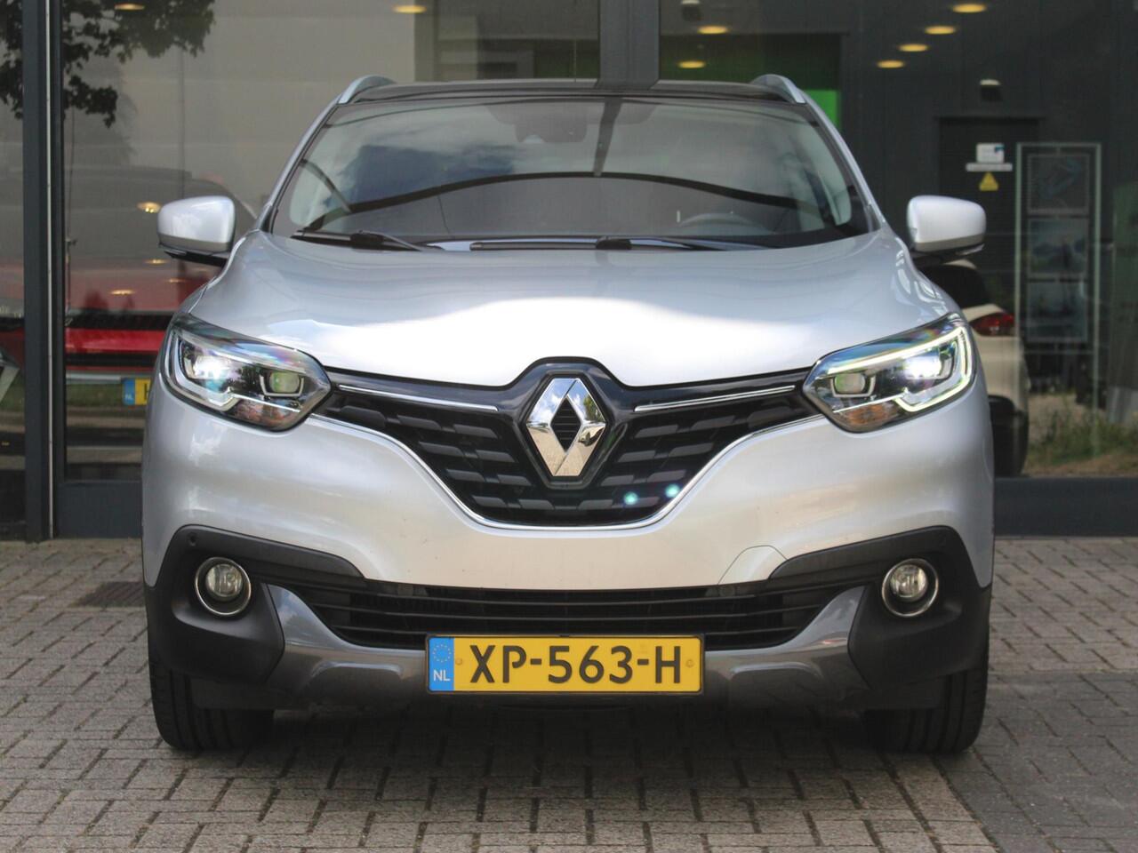 Renault KADJAR 1.2 TCe 130 Intens AUTOMAAT / TREKHAAK / DEALER OND. / PANODAK / NAVI / LED / PDC V+A / CAMERA / PRIV GLASS / BLINDSPOT / KEYLESS / BLUETOOTH / CRUISE / CLIMATE DUAL ZONE / 19'' LMV