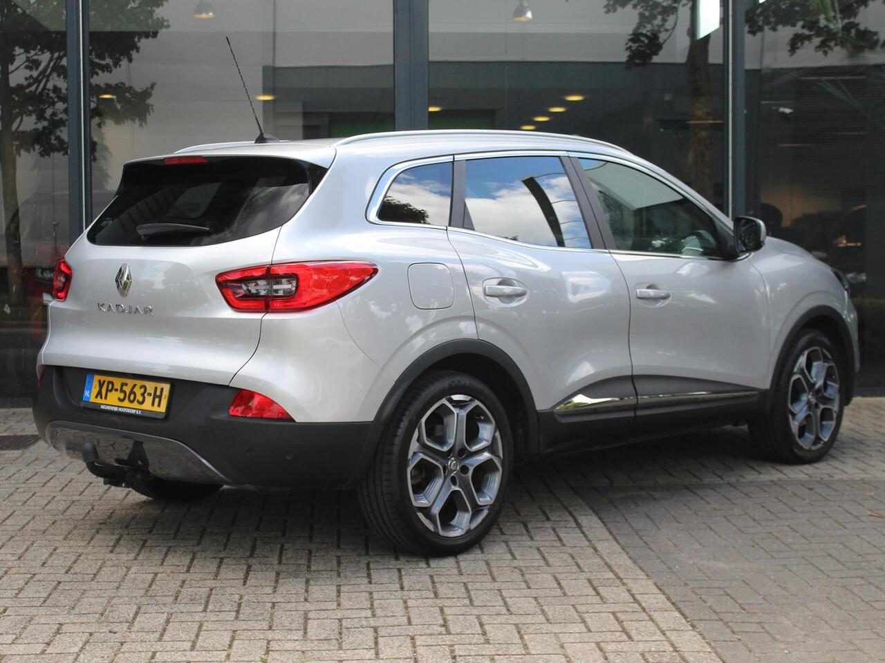 Renault KADJAR 1.2 TCe 130 Intens AUTOMAAT / TREKHAAK / DEALER OND. / PANODAK / NAVI / LED / PDC V+A / CAMERA / PRIV GLASS / BLINDSPOT / KEYLESS / BLUETOOTH / CRUISE / CLIMATE DUAL ZONE / 19'' LMV
