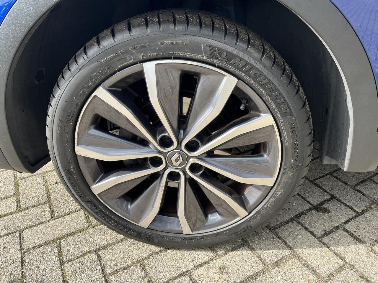 Renault KADJAR 1.3 TCe Intens Automaat | Trekhaak |