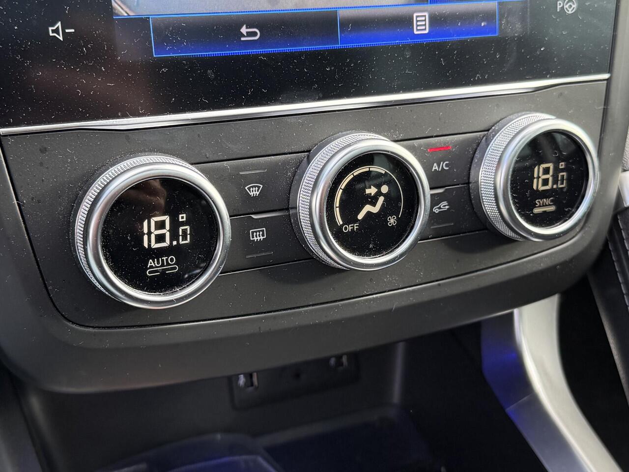 Renault KADJAR 1.3 TCe Intens (Hoge instap) Panoramadak | Trekhaak | Navigatie | Camera | Dealer Onderhouden