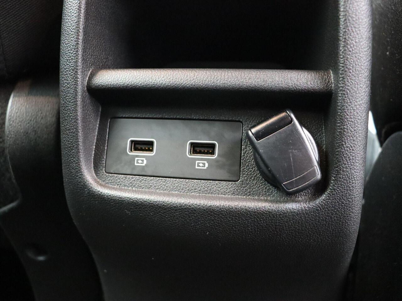 Renault KADJAR 140pk TCe Zen | Clima | Trekhaak | navi | LED | PDC voor en achter |