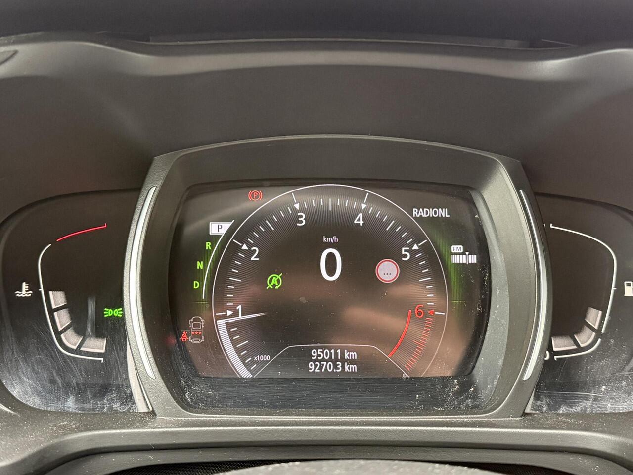 Renault KADJAR 1.3 TCe Intens (Hoge instap) Automaat | Trekhaak | Navigatie | Camera | Winter Pack