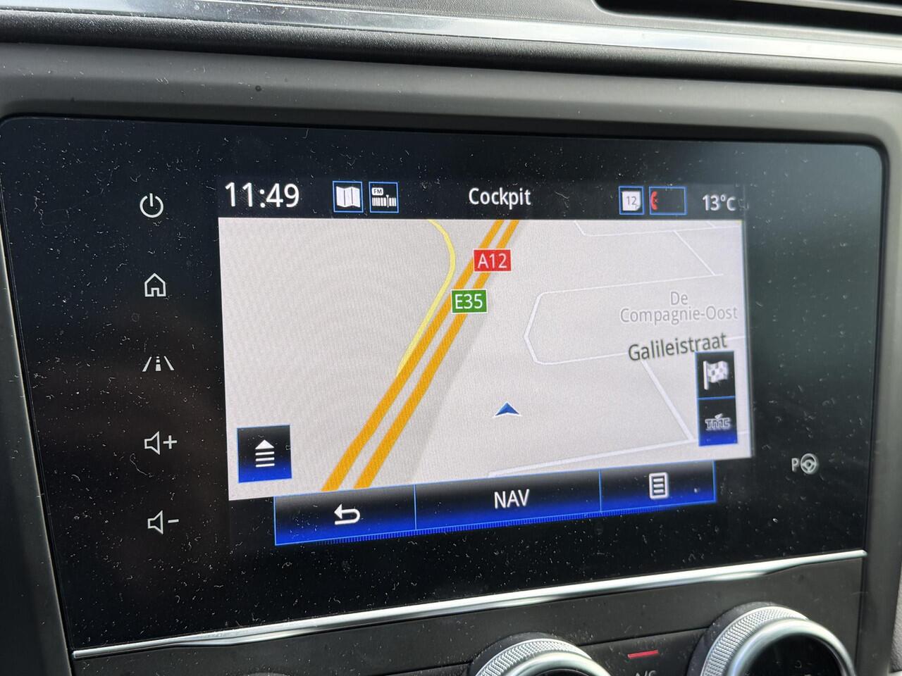 Renault KADJAR 1.3 TCe Intens (Hoge instap) Panoramadak | Trekhaak | Navigatie | Camera | Dealer Onderhouden