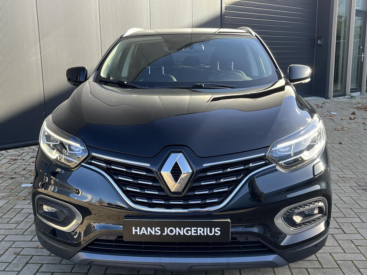 Renault KADJAR TCe 160 PK Bose | APPLE CARPLAY EN ANDROID AUTO | LM VELGEN 19 INCH | LED LAMPEN | SENSOREN V+A | CAMERA | DODEHOEK DETECTIE | TREKHAAK | 1500 KG TREKGEWICHT | CLIMATE EN CRUISE CONTROL |