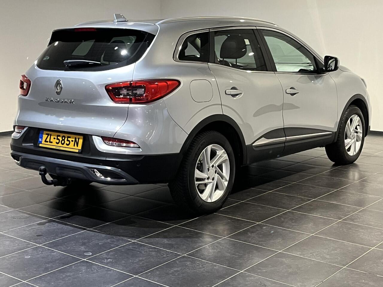 Renault KADJAR 1.3 TCe Intens | Leder | Trekhaak | Navigatie | Stoelverwarming |