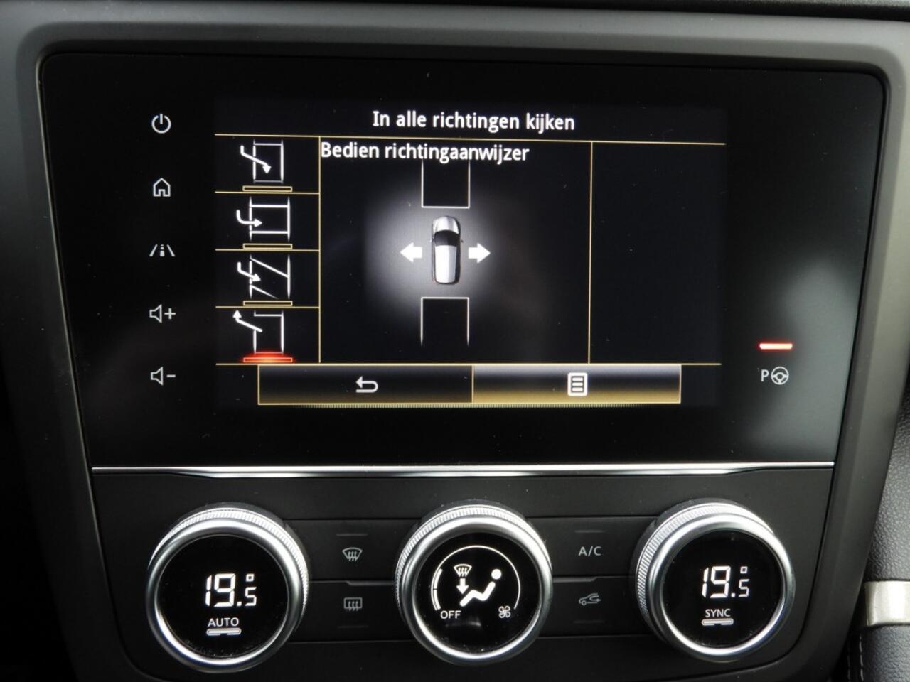 Renault KADJAR 1.3 TCE INTENS 140PK CAMERA/LEDER/CARPLAY