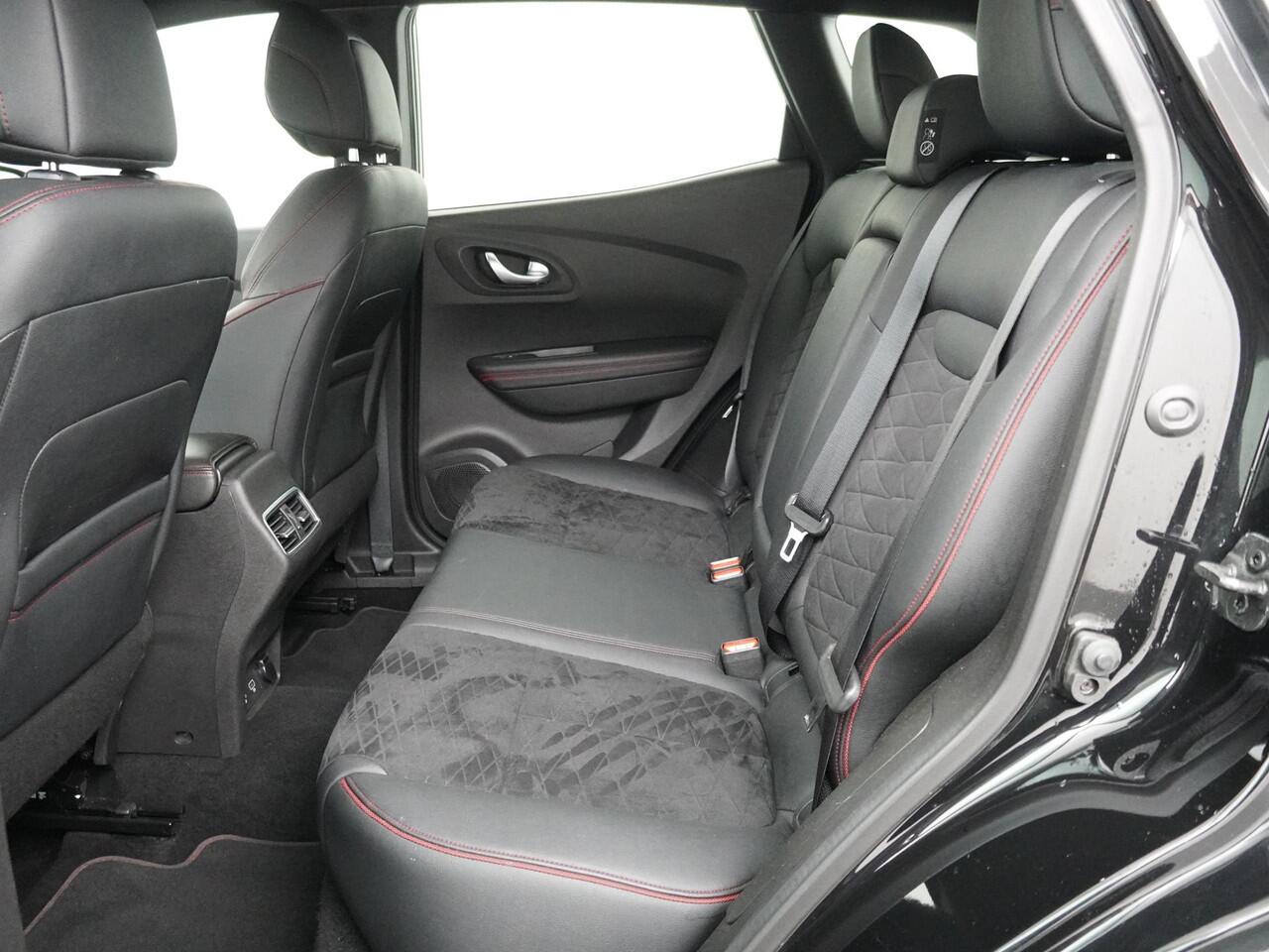 Renault KADJAR 1.3 TCe Intens - Navigatie - Climate Control - Stoelverwarming - LED koplampen