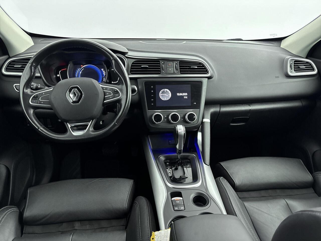 Renault KADJAR 1.3 TCe 140Pk EDC Intens Automaat | Navigatie | Climate Control | Cruise Control | Lederen Bekleding | Stoelverwarming | Lichtmetalen Velgen 19 Inch | Apple Carplay/Android Auto |