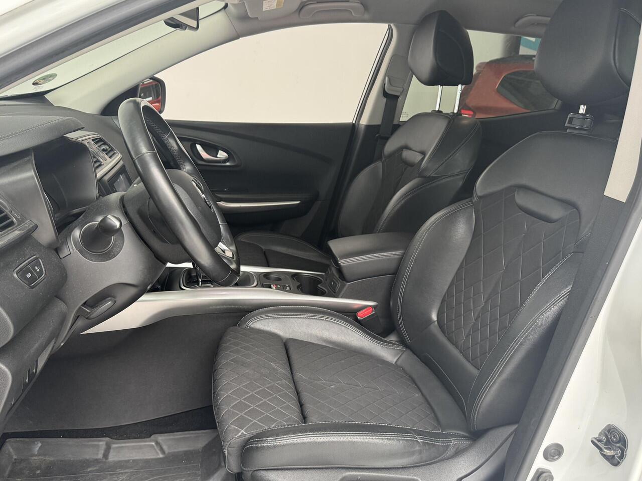 Renault KADJAR 1.3 TCe Intens | Navigatie | Stoelverwarming | Parkeersensoren V+A | Climate Control |