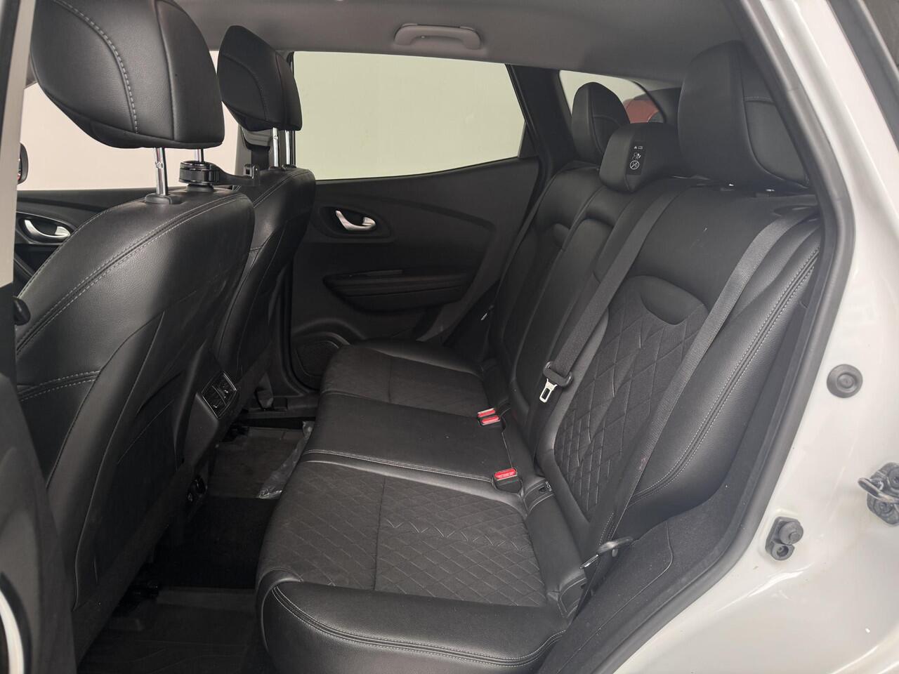 Renault KADJAR 1.3 TCe Intens | Navigatie | Stoelverwarming | Parkeersensoren V+A | Climate Control |