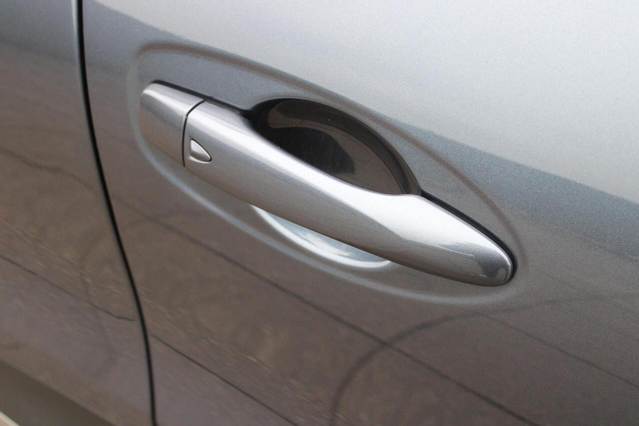 Renault KADJAR 1.3 TCe Intens Navigatie / Climate Control / LMV