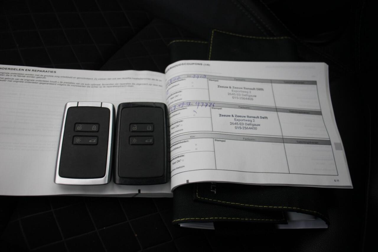 Renault KADJAR 1.3 TCE Intens Automaat - Carplay, Navi, Cruise, Camera, Clima, Half Leer