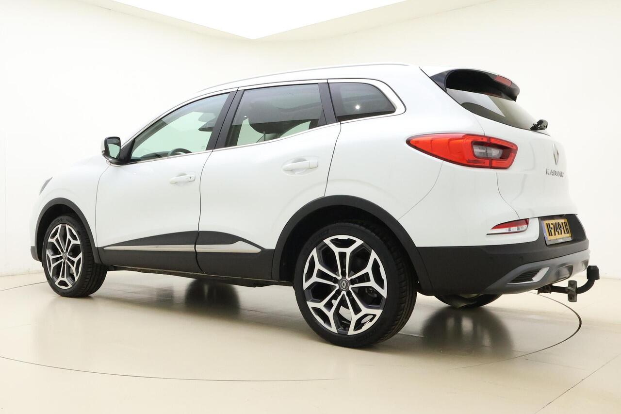 Renault KADJAR 1.3 TCe Intens | Apple carplay/Android auto | Trekhaak | Cruise control | Climate control | Achteruitrijcamera | Panoramadak | Lichtmetalen velgen 19'' | Stoelverwarming |