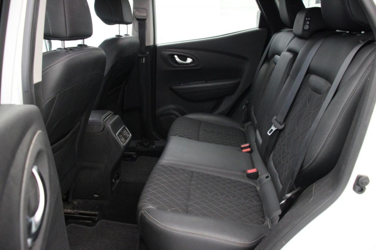 Renault KADJAR 1.3 TCe Intens Automaat - Carplay, Navi, Camera, Clima, Cruise, Trekhaak