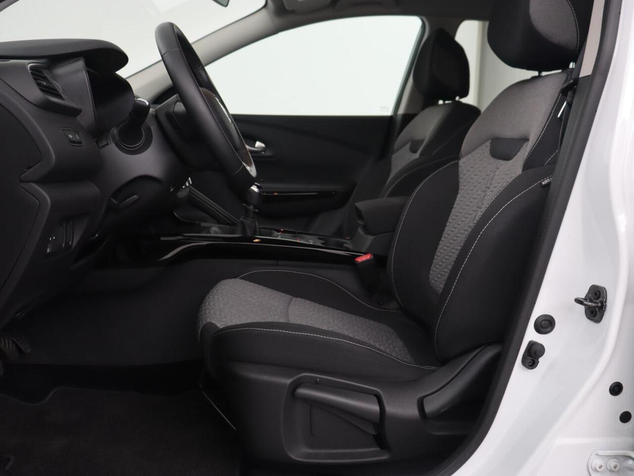 Renault KADJAR 1.3 TCe Limited | 60.800km NAP | Carplay | Navigatie | Climate control | Keyless | Parkeerhulp | Cruise control | DAB | Bluetooth