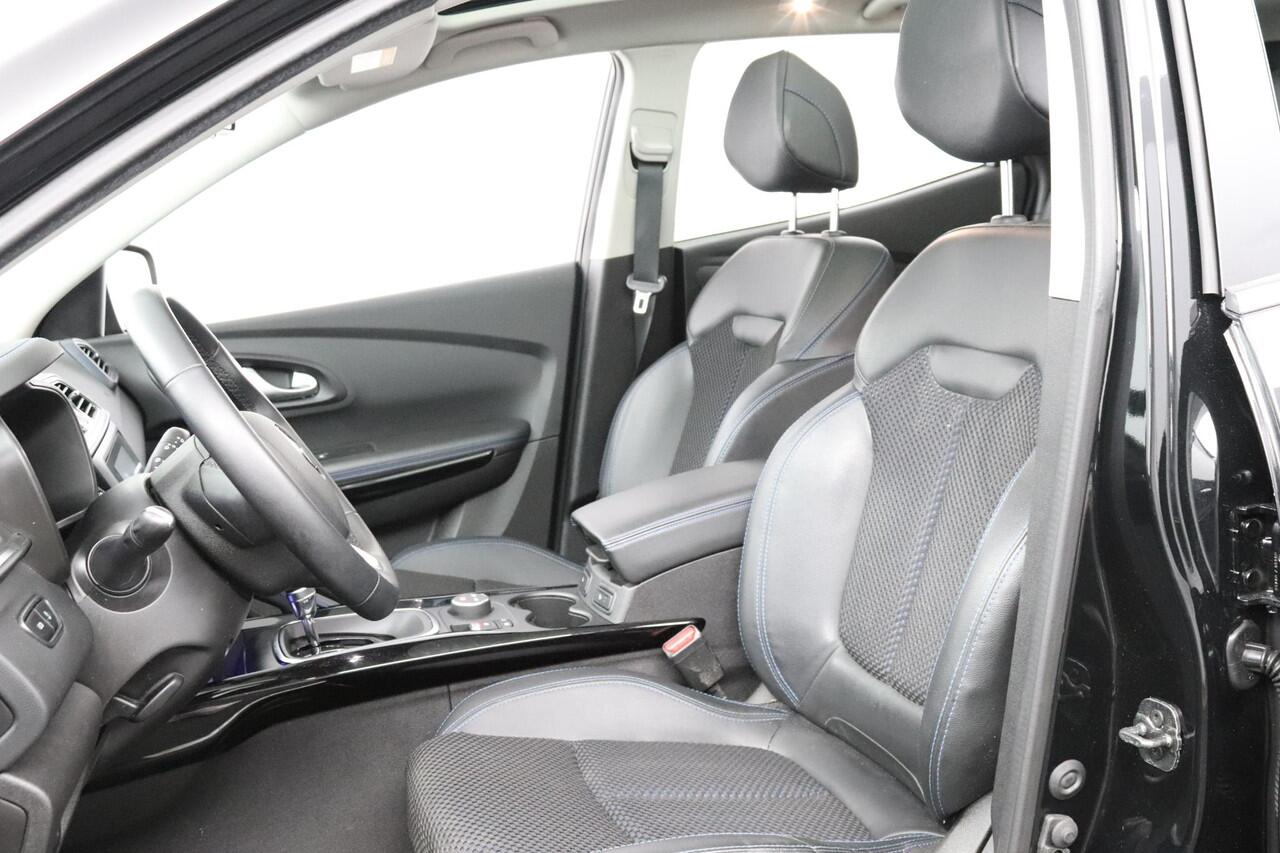 Renault KADJAR 1.3 TCe 140 EDC Intens | Panoramadak | Stoelverwarming | Camera |