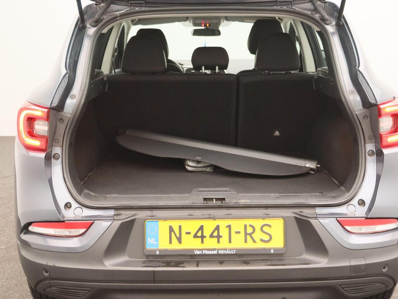 Renault KADJAR TCe 140 Zen | R-Link multimedia met Apple CarPlay & Android Auto | Parkeersensoren v+a | Shark fin antenne | Lichtmetalen wielen 17" 'Aquila' | Privacy glass | Metaalkleur |