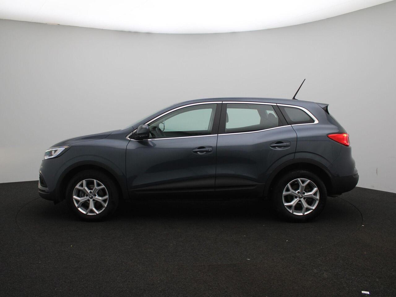 Renault KADJAR TCe 140 Zen | R-Link multimedia met Apple CarPlay & Android Auto | Parkeersensoren v+a | Shark fin antenne | Lichtmetalen wielen 17" 'Aquila' | Privacy glass | Metaalkleur |