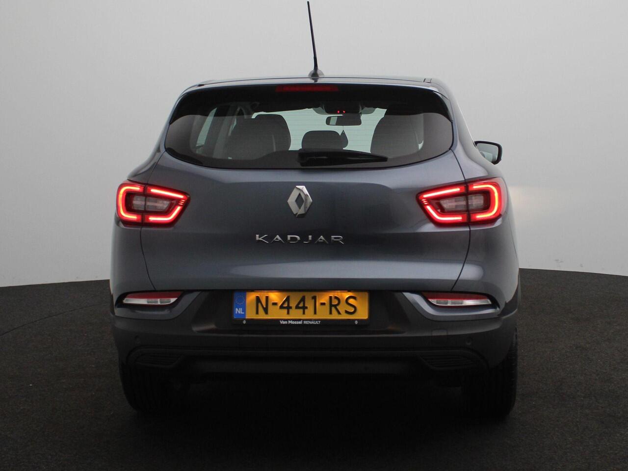 Renault KADJAR TCe 140 Zen | R-Link multimedia met Apple CarPlay & Android Auto | Parkeersensoren v+a | Shark fin antenne | Lichtmetalen wielen 17" 'Aquila' | Privacy glass | Metaalkleur |