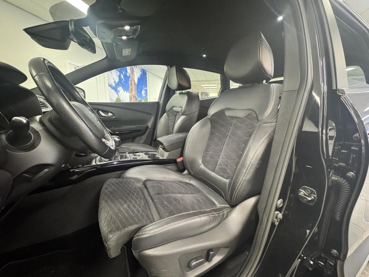 Renault KADJAR 1.3 TCe 140 Black Edition | R-link | LEER ALCANTARA | CAMERA | TREKHAAK