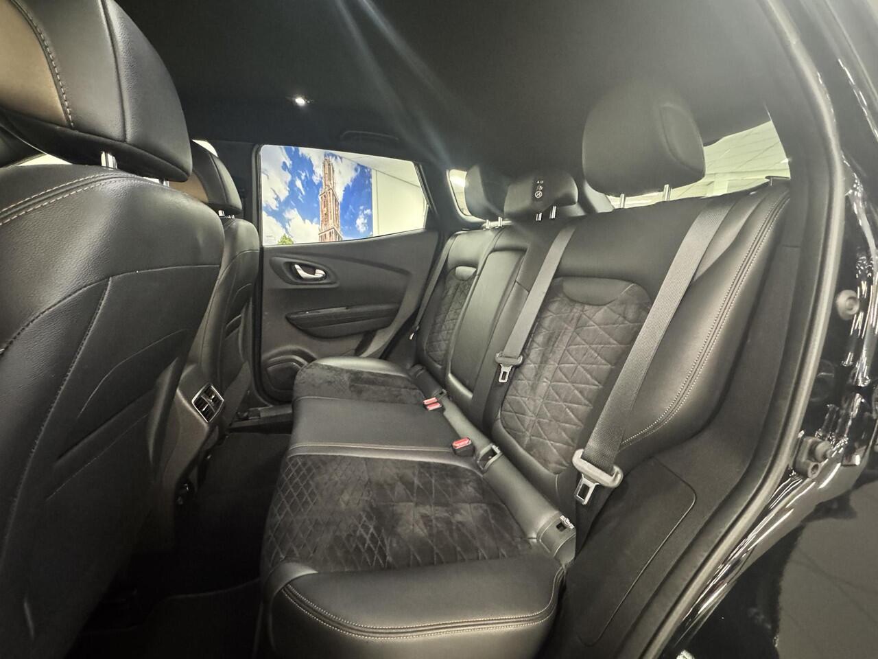 Renault KADJAR 1.3 TCe 140 Black Edition | R-link | LEER ALCANTARA | CAMERA | TREKHAAK