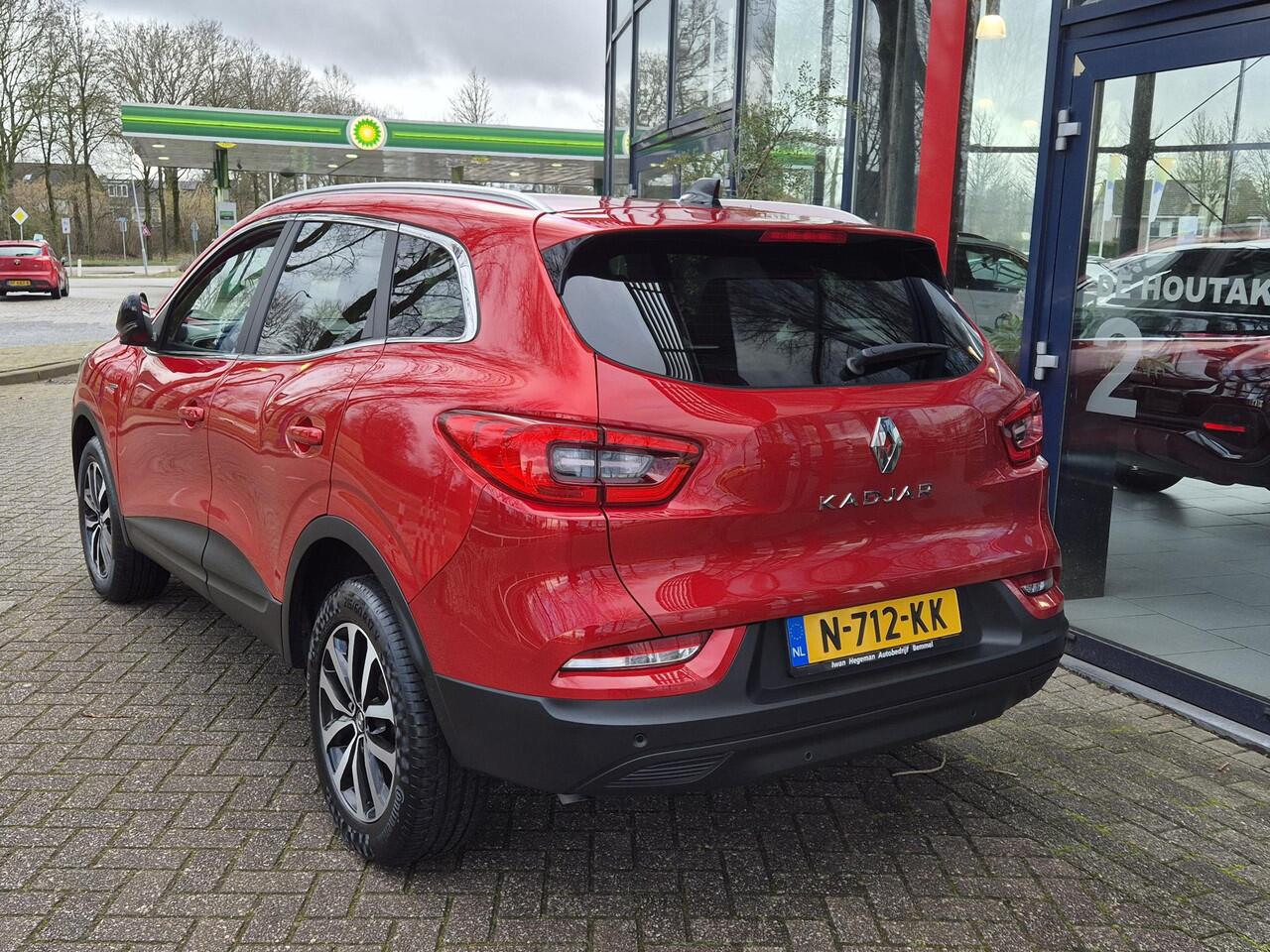 Renault KADJAR 1.3 TCe 140PK Limited | Navigatie | Parkeersensoren | Cruise Control | Climate Control | LM Velgen