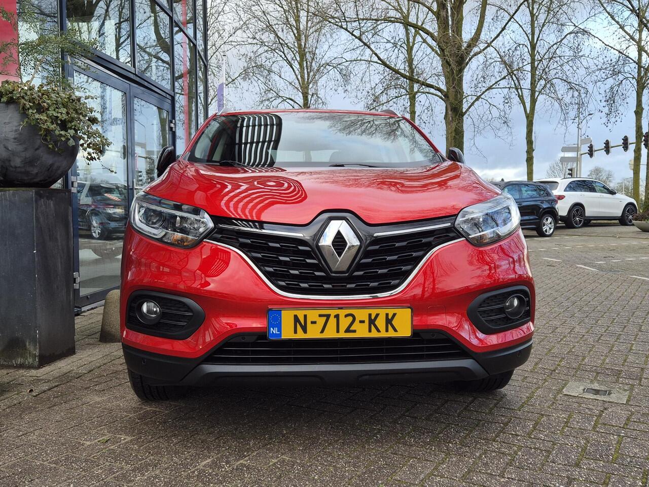 Renault KADJAR 1.3 TCe 140PK Limited | Navigatie | Parkeersensoren | Cruise Control | Climate Control | LM Velgen