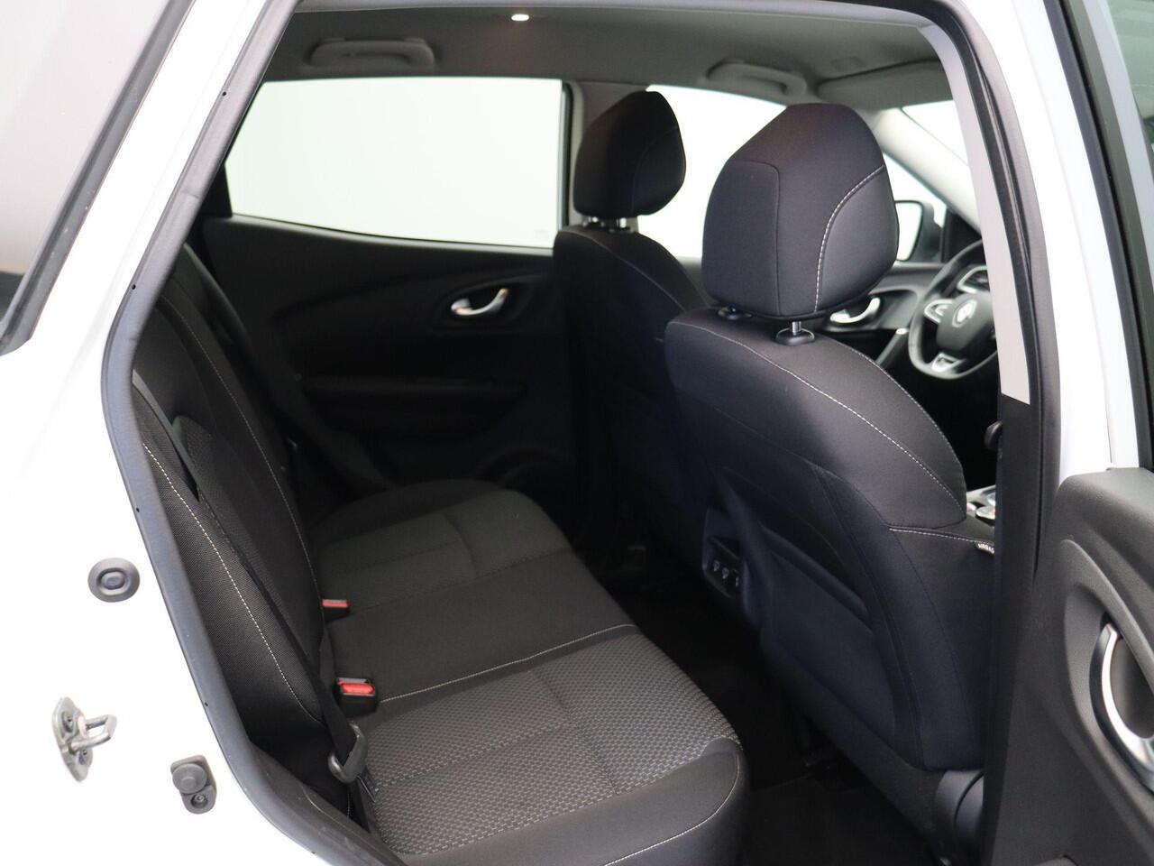 Renault KADJAR TCe 140pk EDC/Autom. Zen | Trekhaak | ABD Onderhouden | Stoelverwarming | Achteruitrijcamera | Parkeersensoren rondom | Apple Carplay & Android Auto