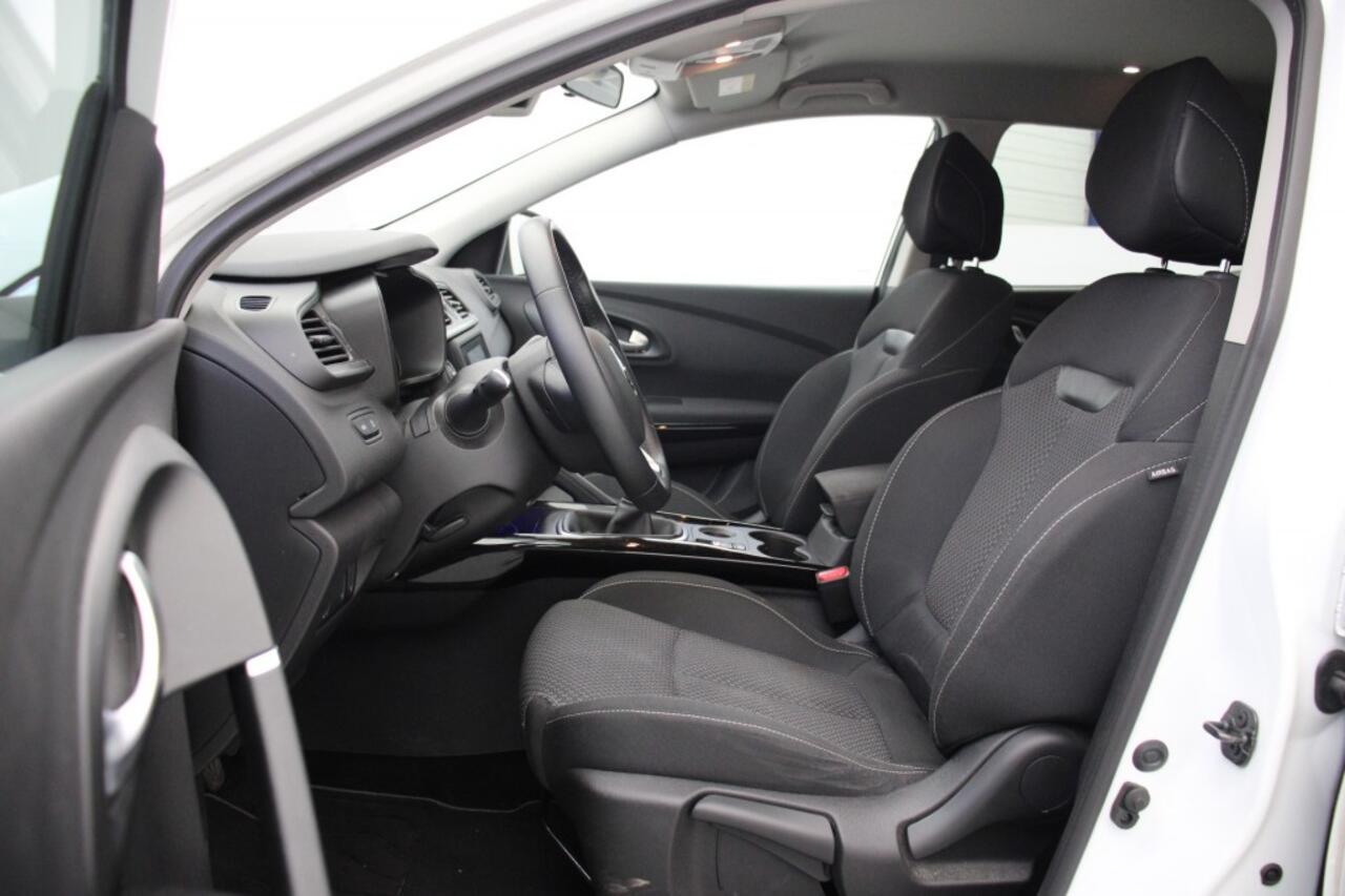 Renault KADJAR 1.3 TCe Zen 140PK - Carplay, Navi, Cruise, Clima