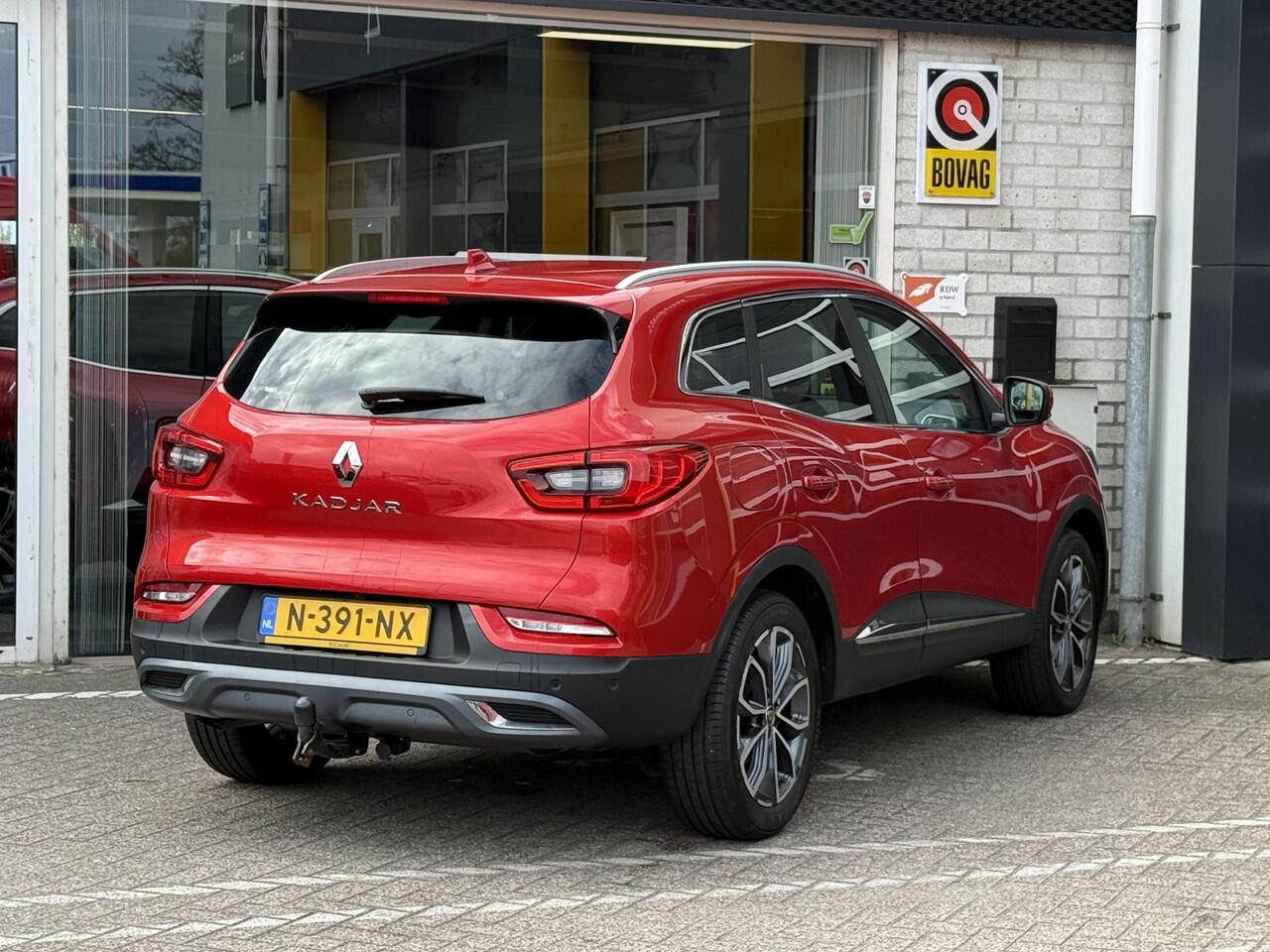 Renault KADJAR 1.3 TCe Intens | Trekhaak | Stoelverwarming | Navigatie | LED | Achteruitrijcamera | DAB | Climate Control |
