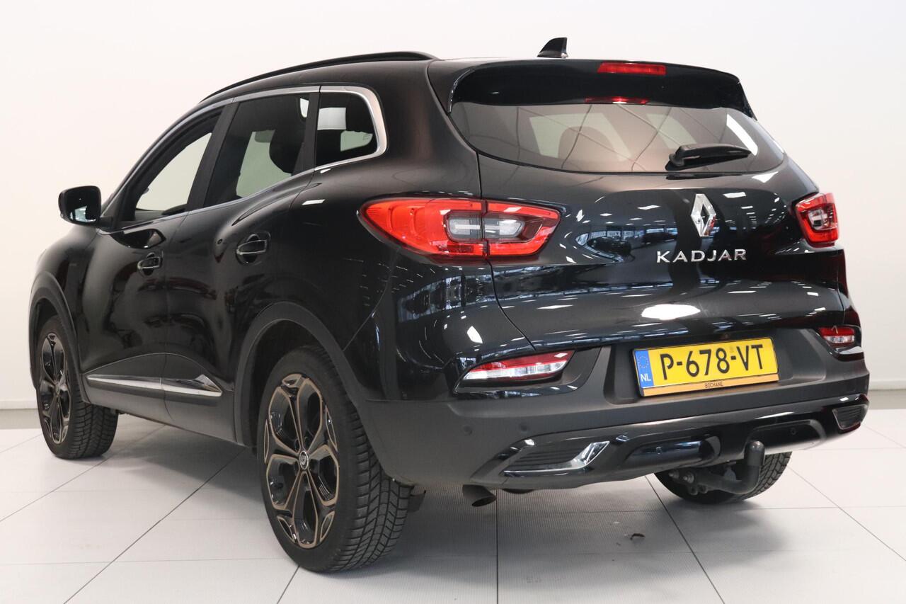 Renault KADJAR 1.3 TCe Black Edition | Camera | Climate control | Trekhaak | 19" lichtmetaal | Navigatie | AppleCarplay AndroidAuto | LED verlichting | Stoelverwarming |