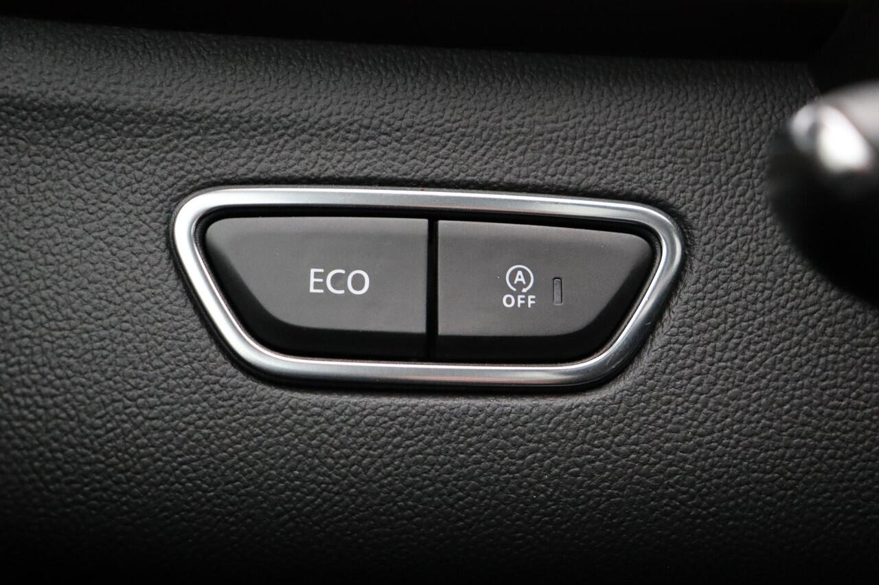 Renault KADJAR 140pk TCe Techno | Elek. uitklapbare trekhaak | Panoramadak | Dealer onderhouden | Stoelverwarming | Achteruitrijcamera |